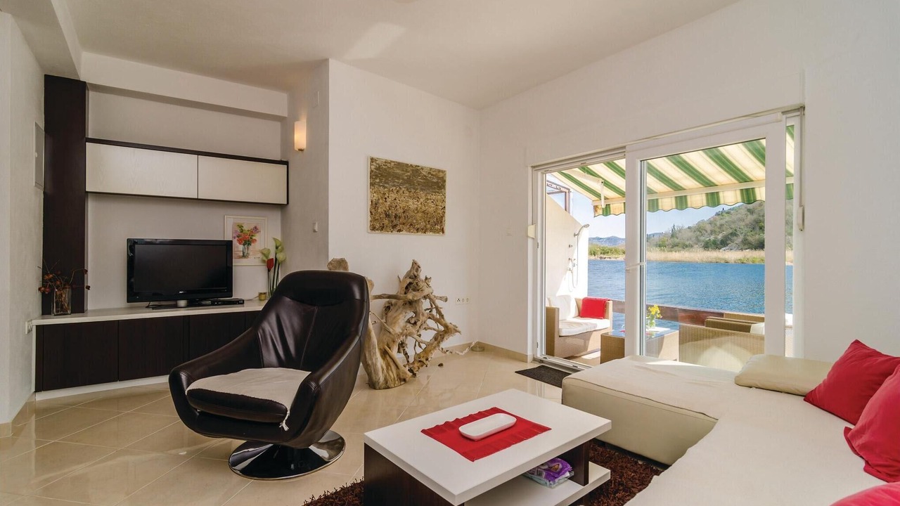 Photo of Bedroom in Blace