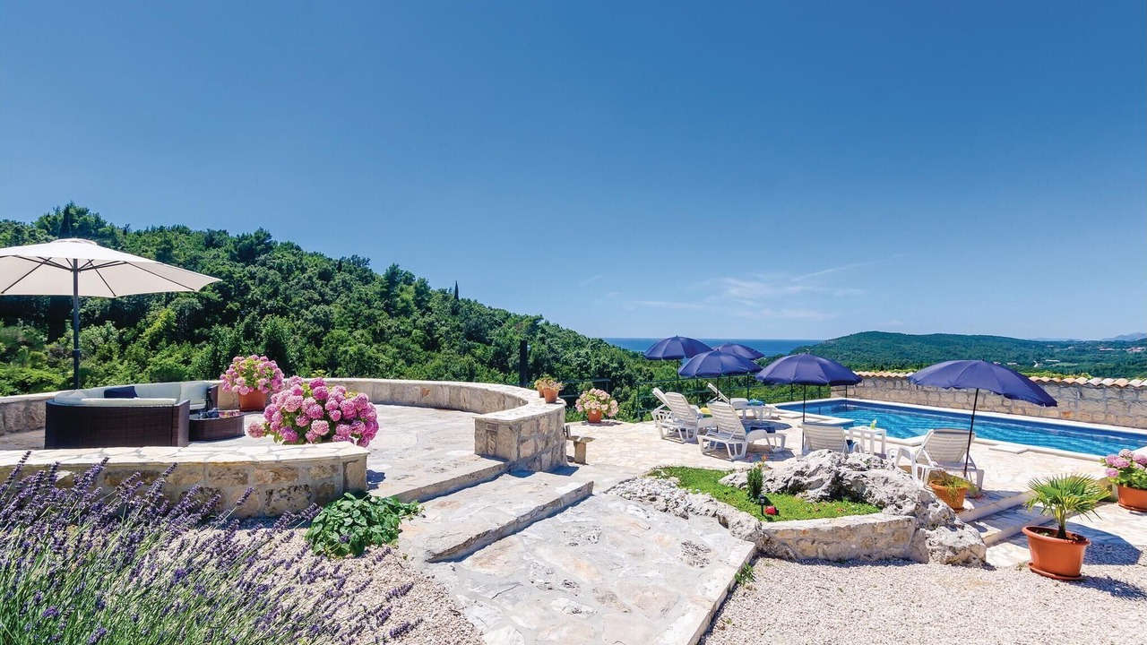 Photo of Outdoor in Popovici