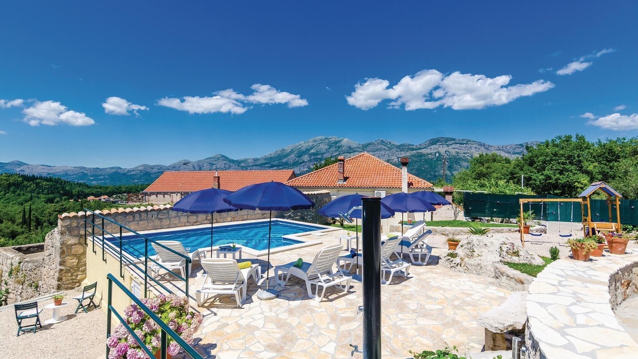 Photo of Outdoor in Popovici