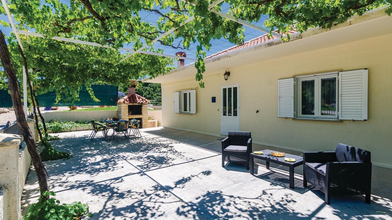 Photo of Outdoor in Popovici