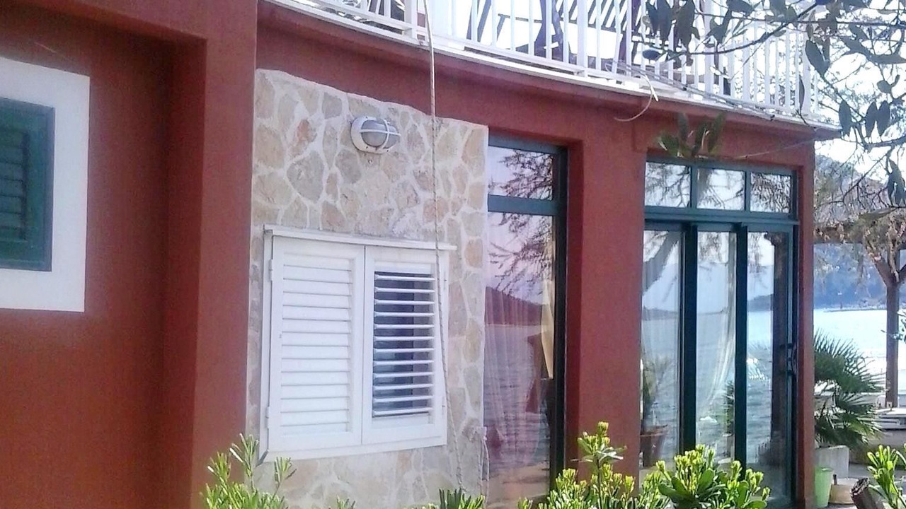 Photo of Outdoor in Blace