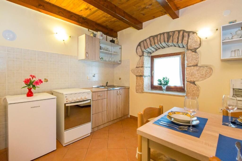 Photo of Kitchen in Mali Turini