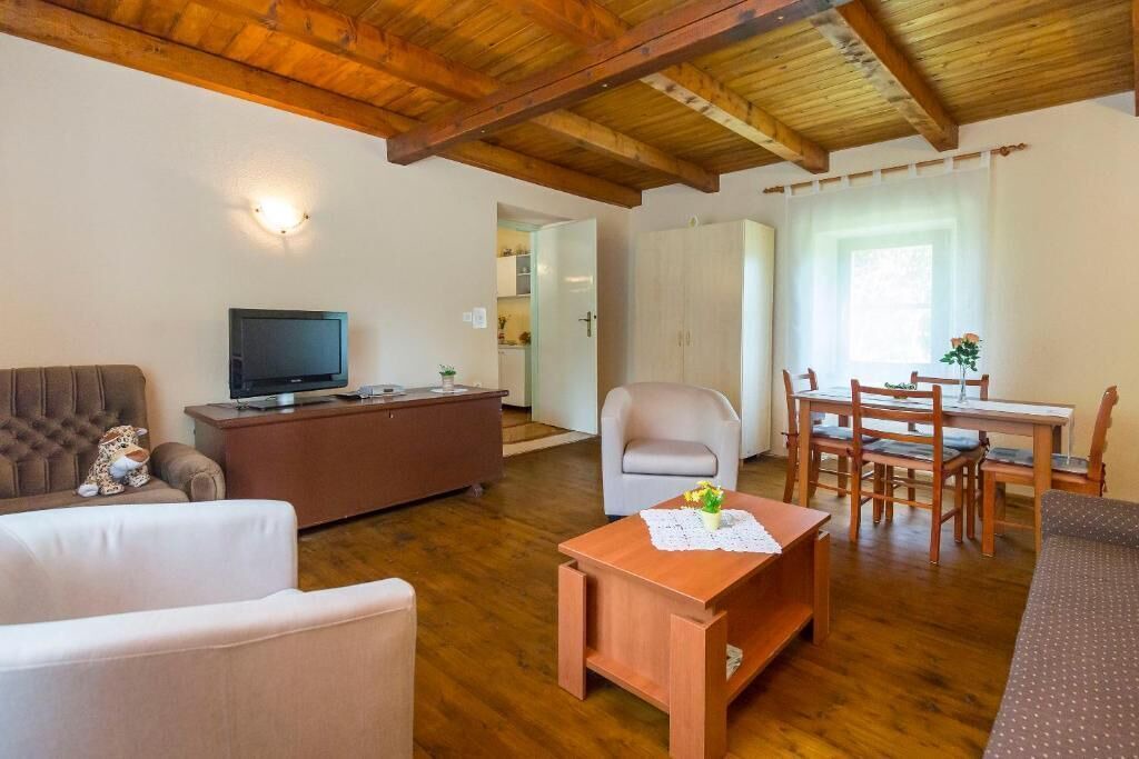 Photo of Livingroom in Mali Turini
