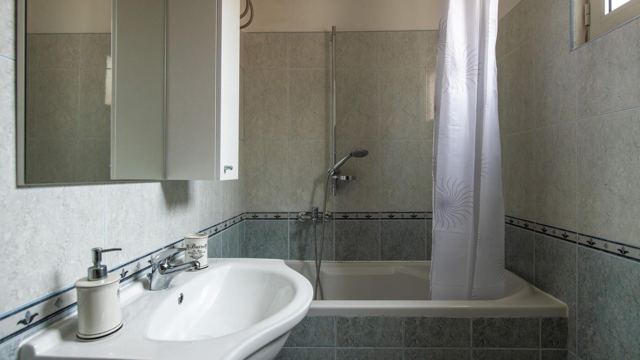 Photo of Bathroom in Kavran