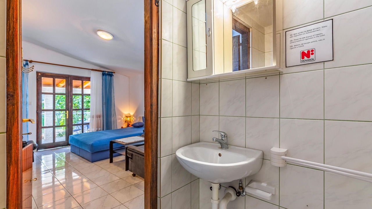 Photo of Bathroom in Kavran