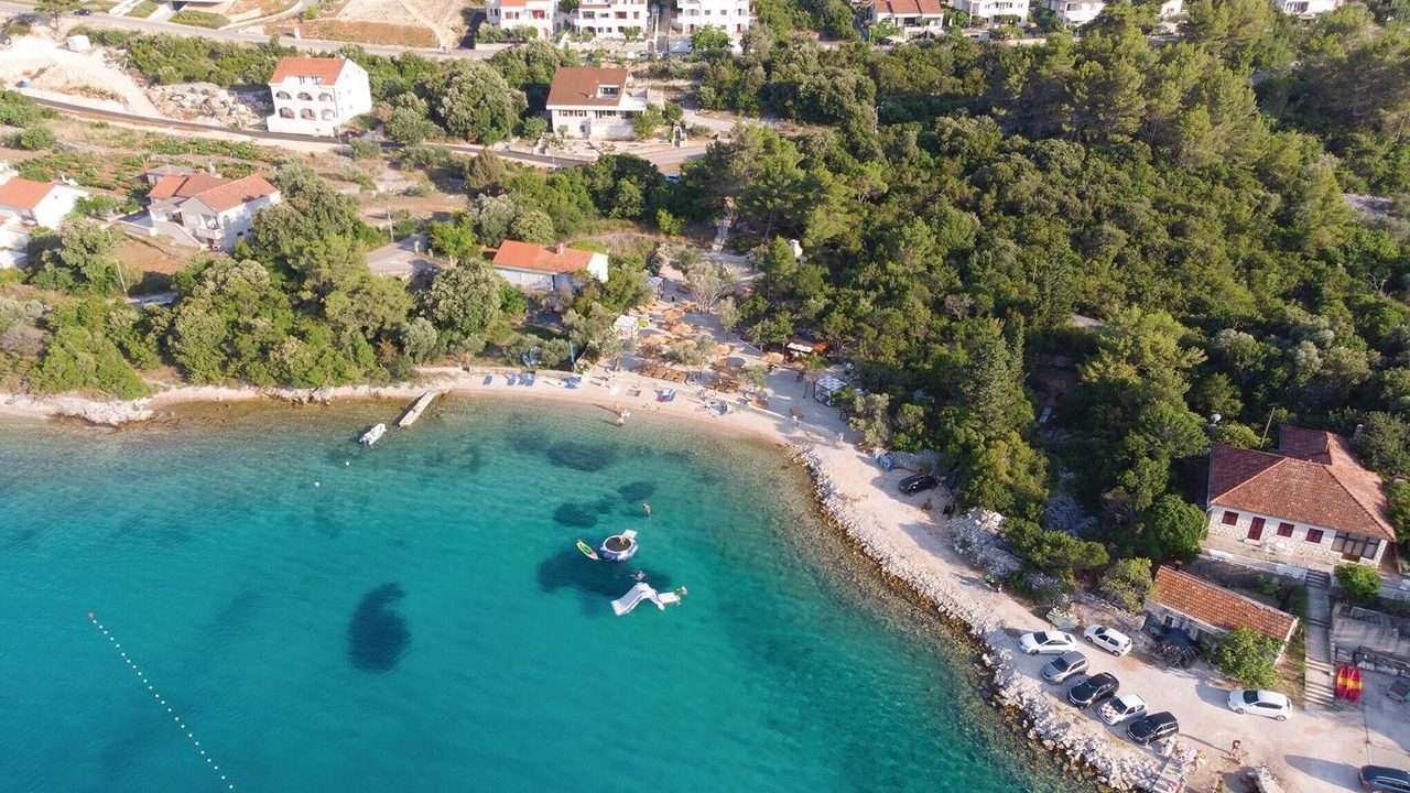 Photo of Others in Cove Tri Zala (Zrnovo)