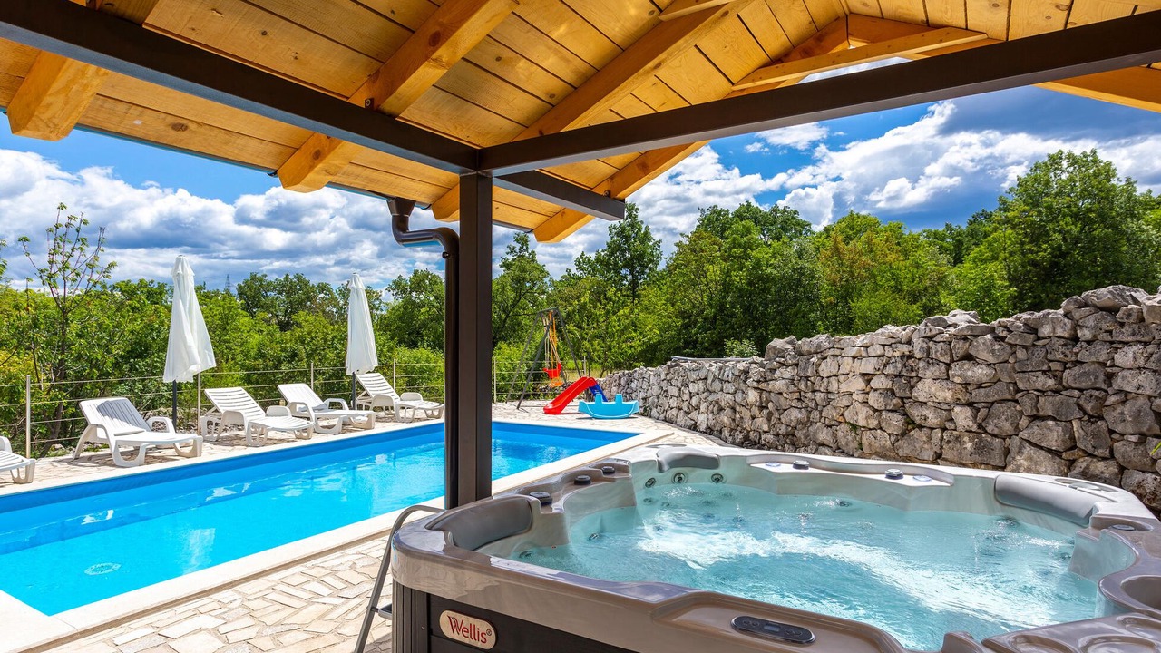 Photo of Outdoor in Sarsoni