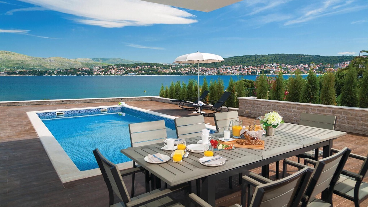Photo of Outdoor in Okrug