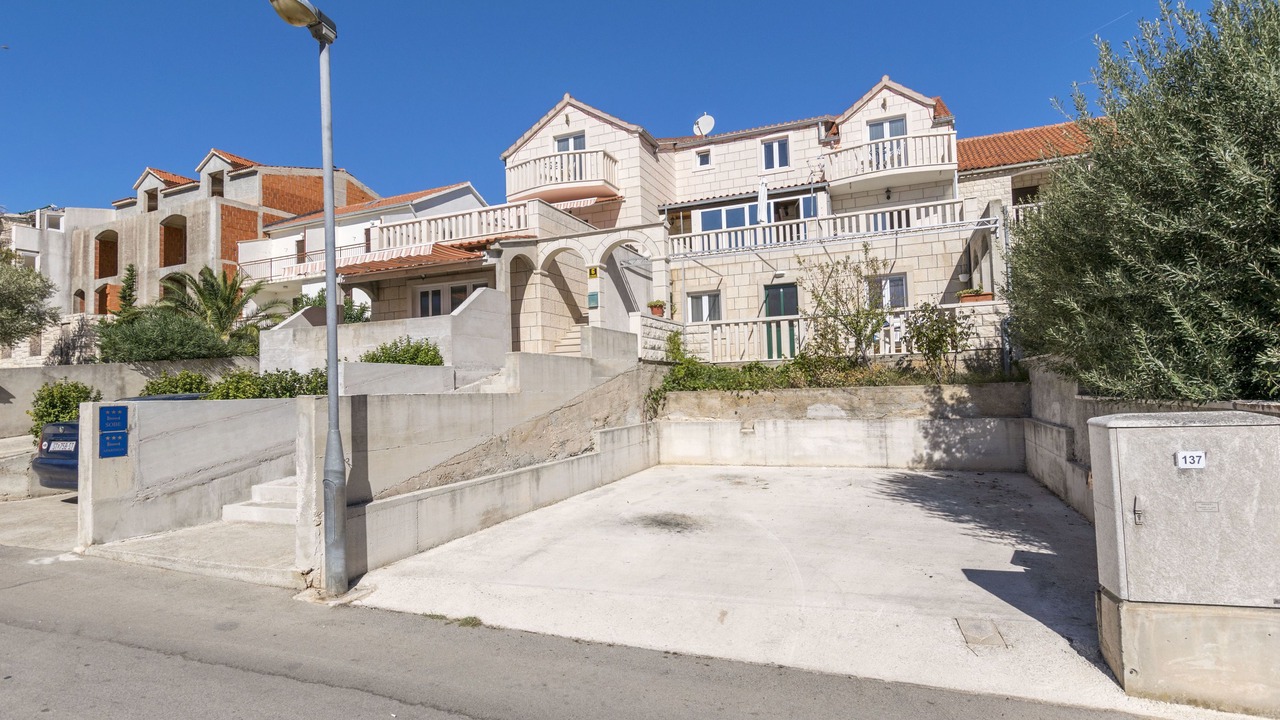 Photo of Outdoor in Bol