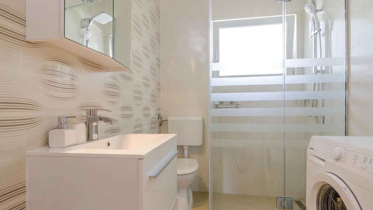 Photo of Bathroom in Blace