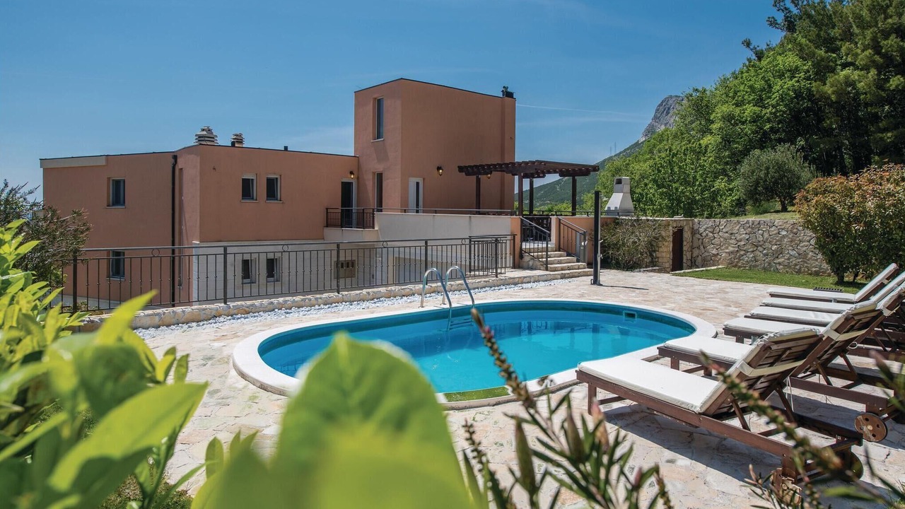 Photo of Outdoor in Klis