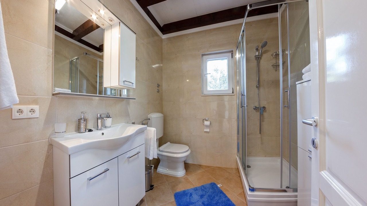 Photo of Bathroom in Okrug Gornji