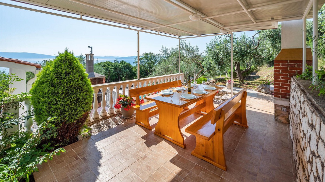 Photo of Outdoor in Ravni