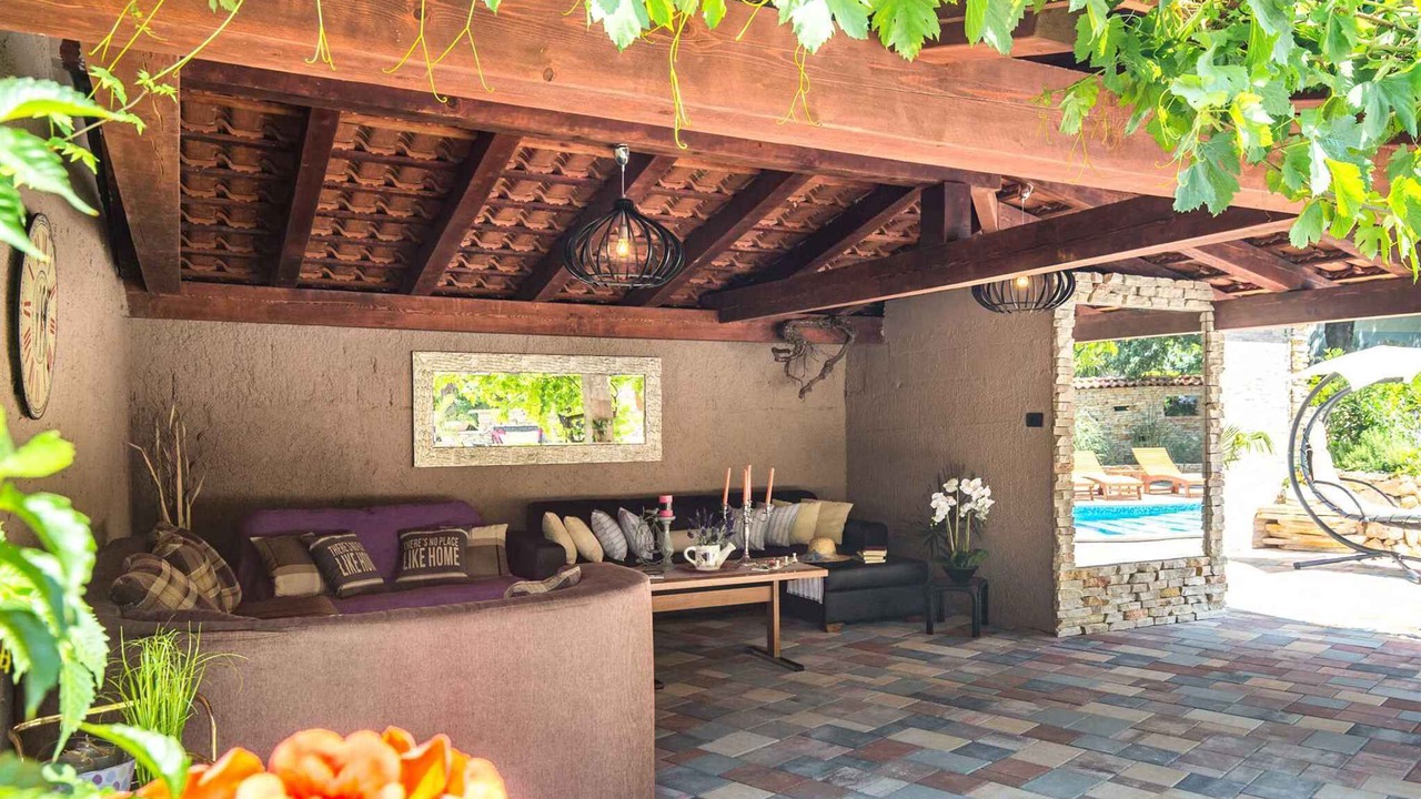 Photo of Patio Balcony in Milcetici