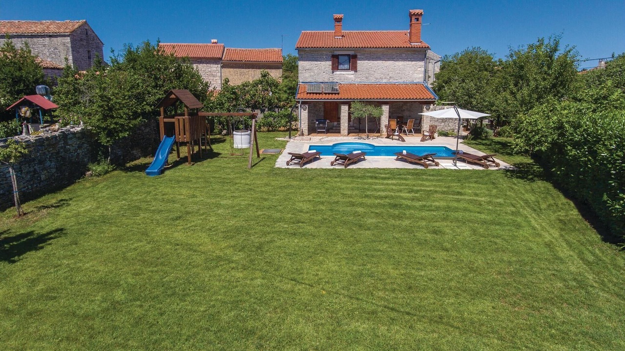 Photo of Outdoor in Cabrunici