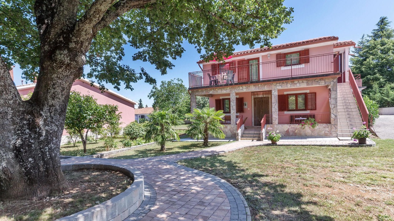 Photo of Outdoor in Rogocana