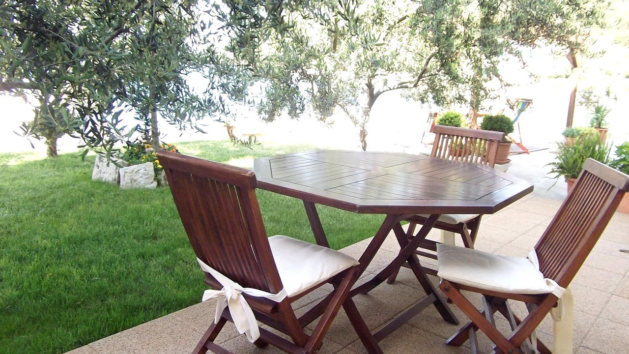 Photo of Outdoor in Blace