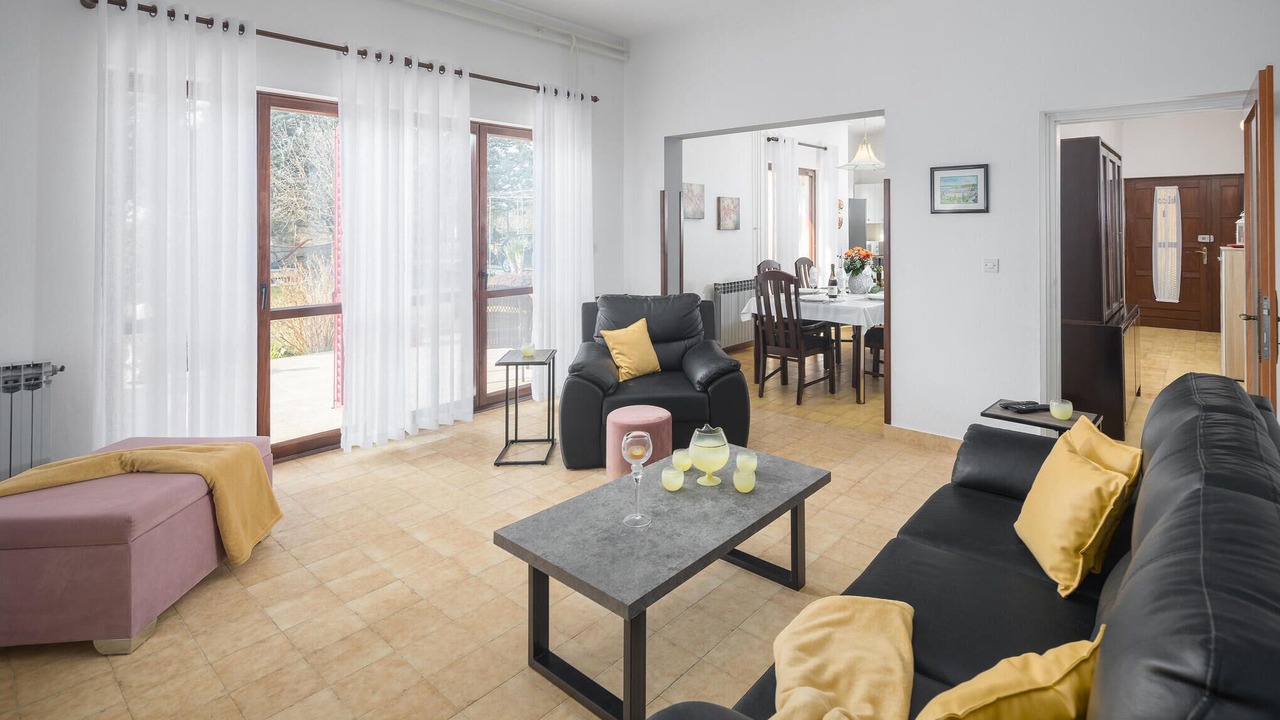 Photo of Bedroom in Santalezi