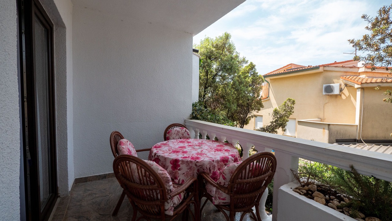 Photo of Outdoor in Mandre