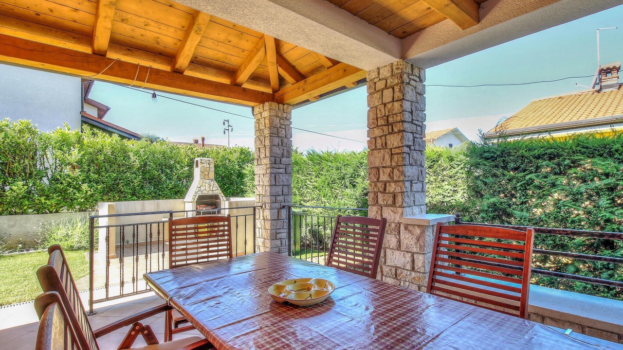 Photo of Patio Balcony in Plovanija