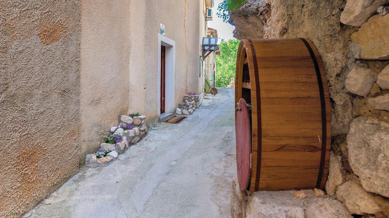 Photo of Others in Stara Baska