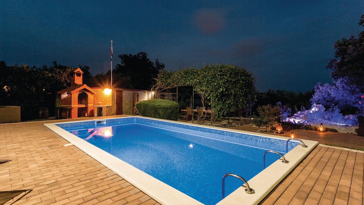 Photo of Outdoor in Rudine