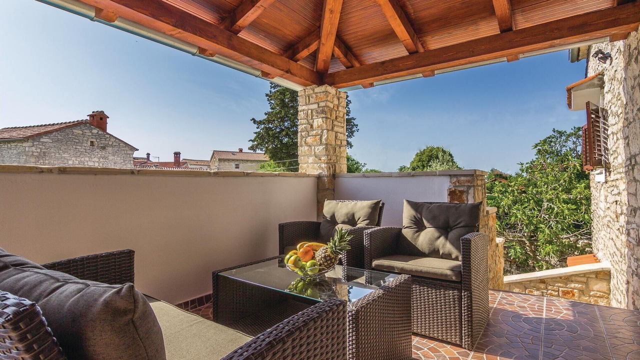 Photo of Patio Balcony in Cabrunici