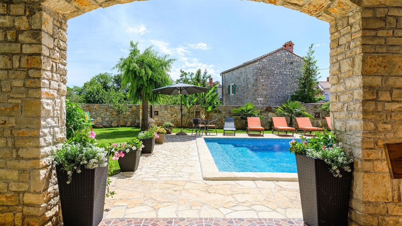 Photo of Outdoor in Cabrunici