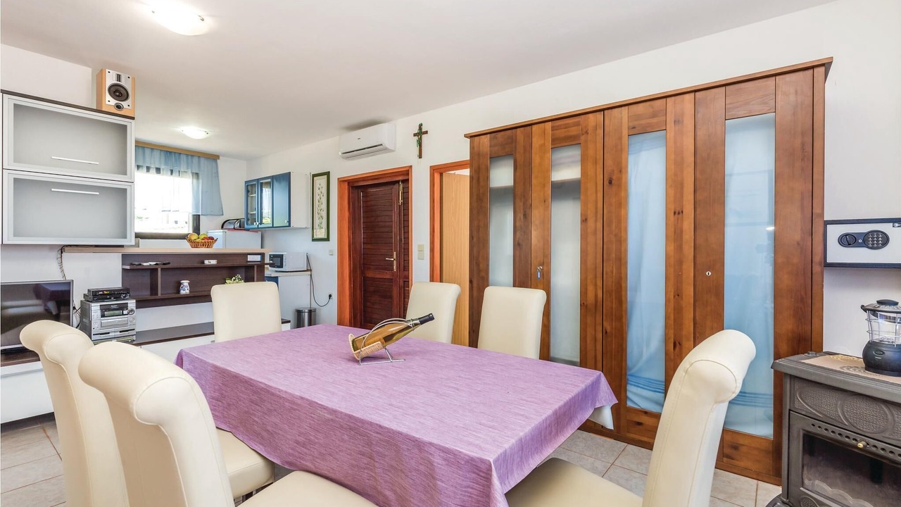 Photo of Bedroom in Kolan