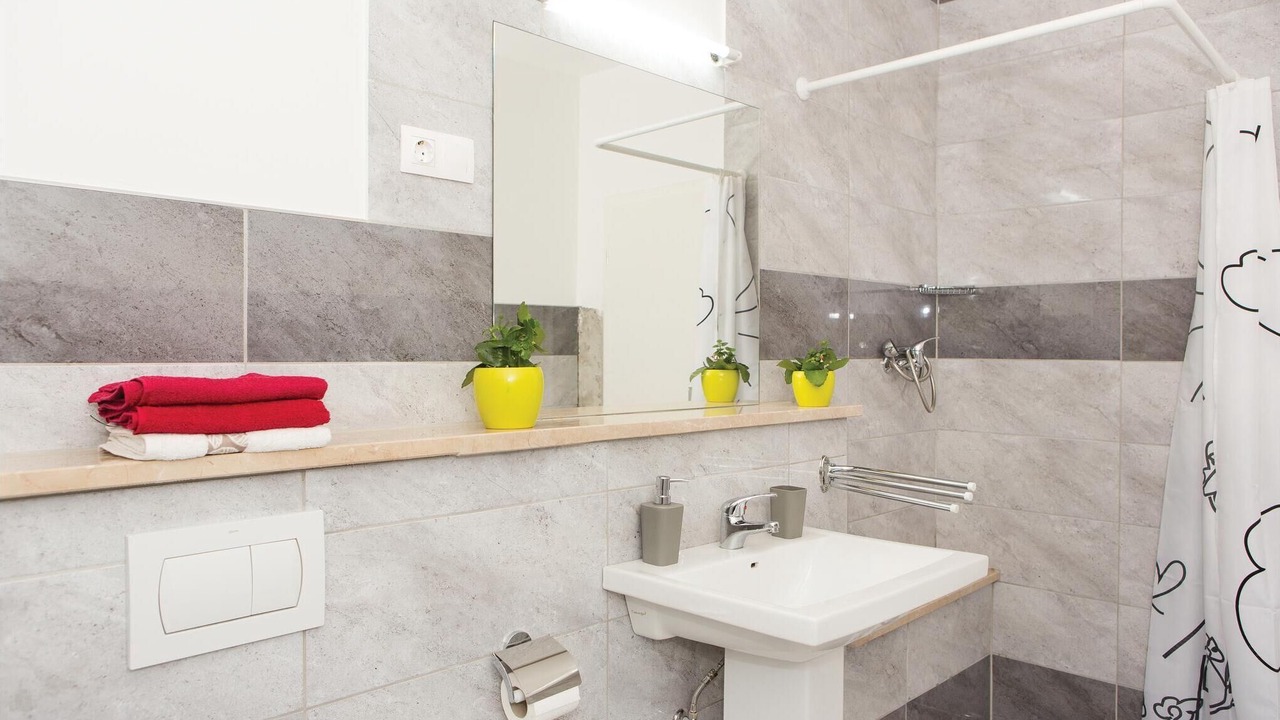 Photo of Bathroom in Rudine
