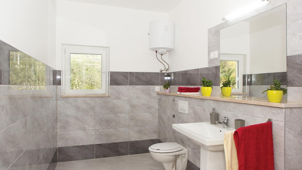 Photo of Bathroom in Rudine