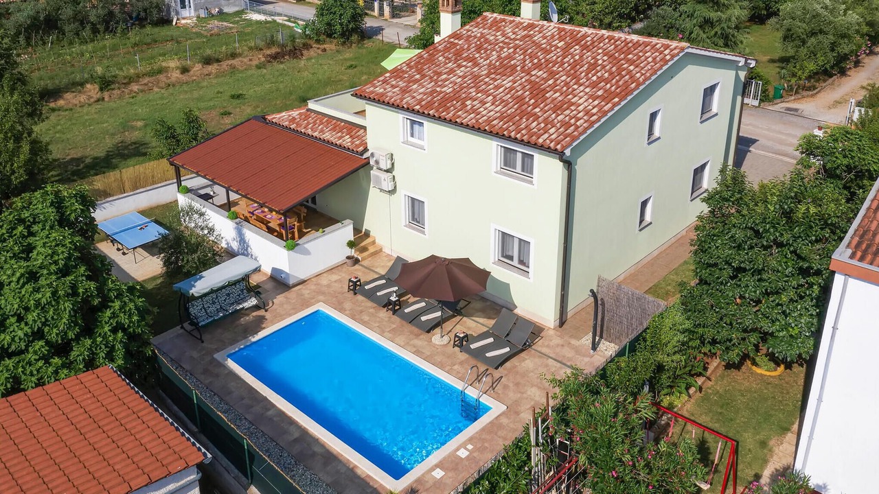 Photo of Others in Fazana