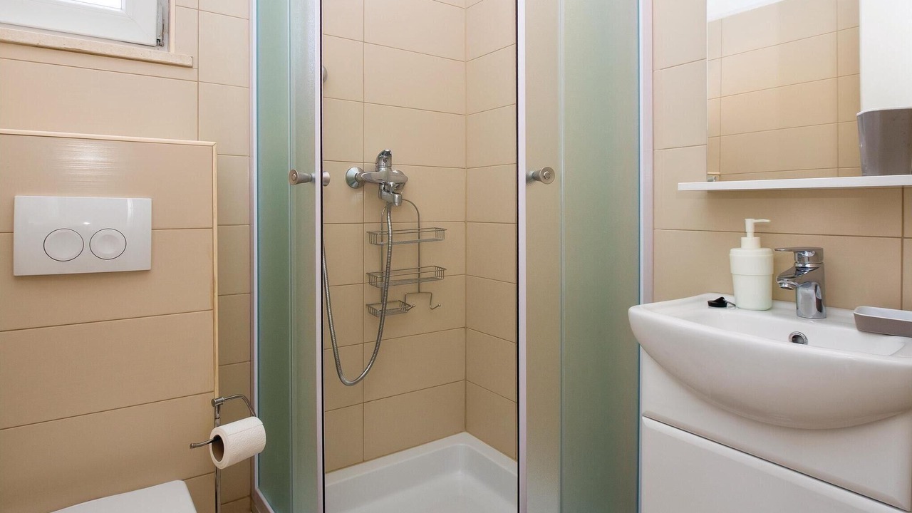 Photo of Bathroom in Cove Makarac (Milna)