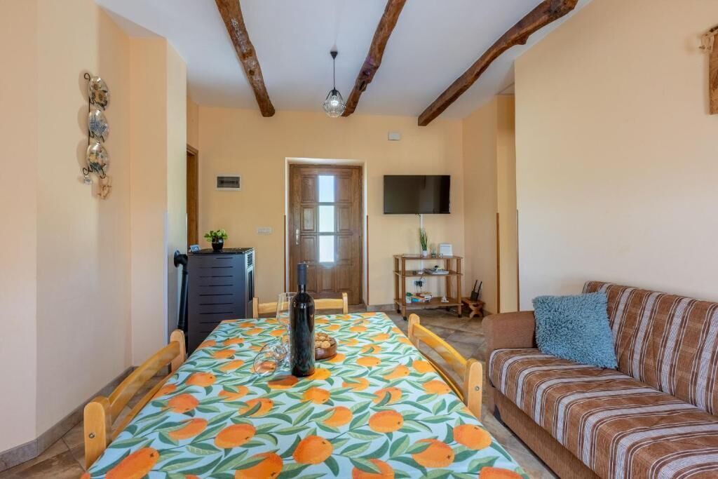 Photo of Livingroom in Krsan