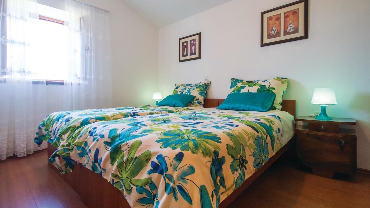 Photo of Others in Gondolici