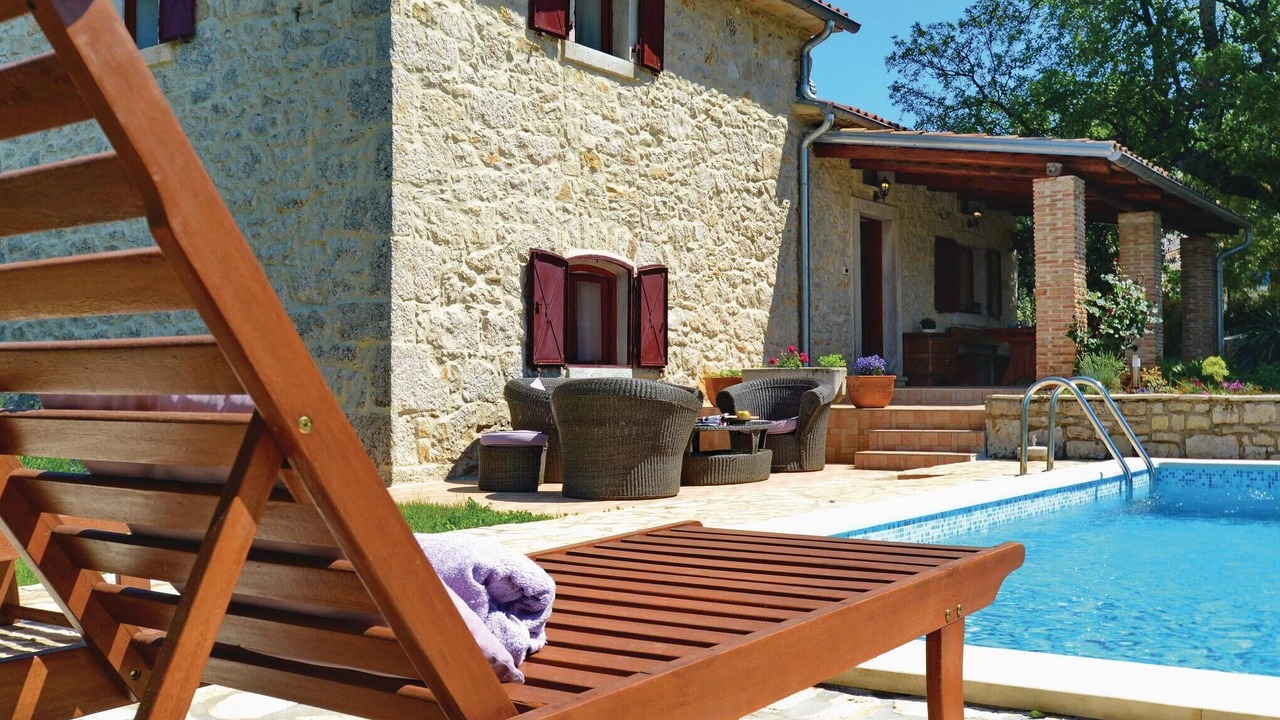 Photo of Others in Gondolici