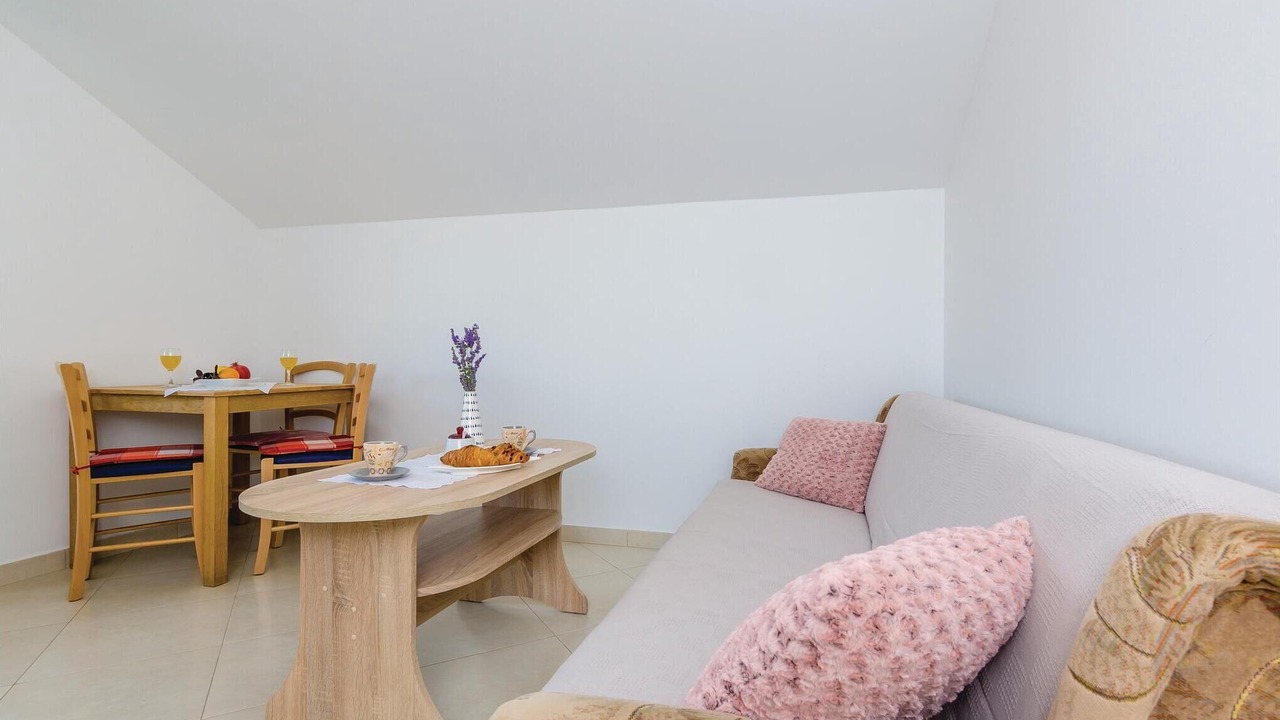 Photo of Bedroom in Molunat