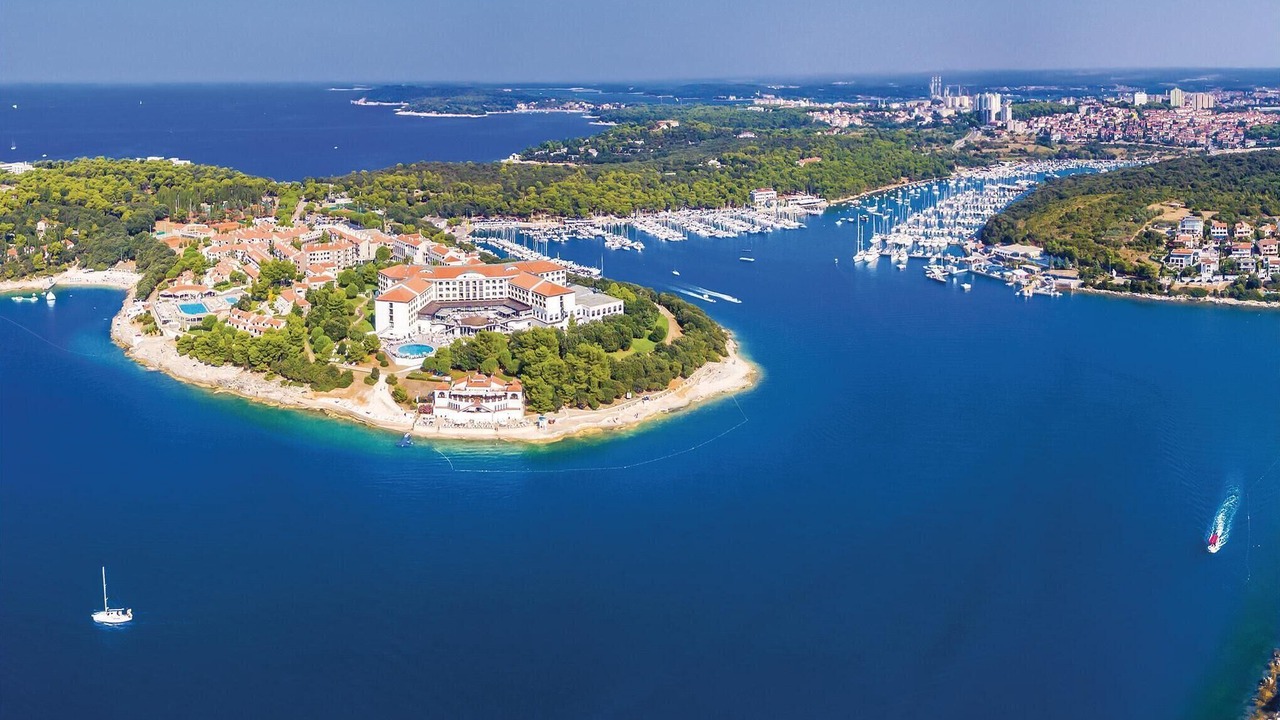 Photo of Others in Pula
