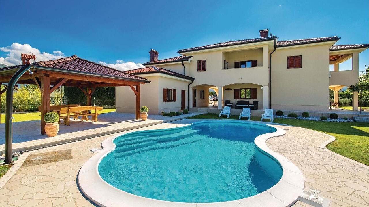 Photo of Outdoor in Sarsoni