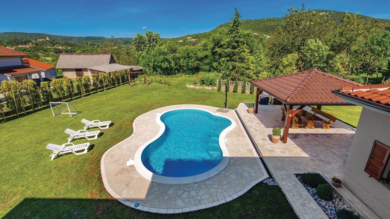 Photo of Outdoor in Sarsoni
