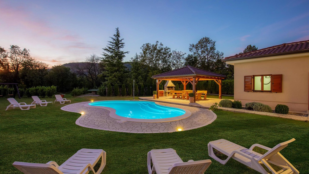 Photo of Outdoor in Sarsoni