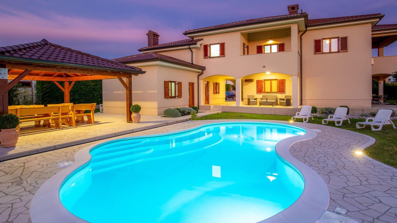 Photo of Outdoor in Sarsoni