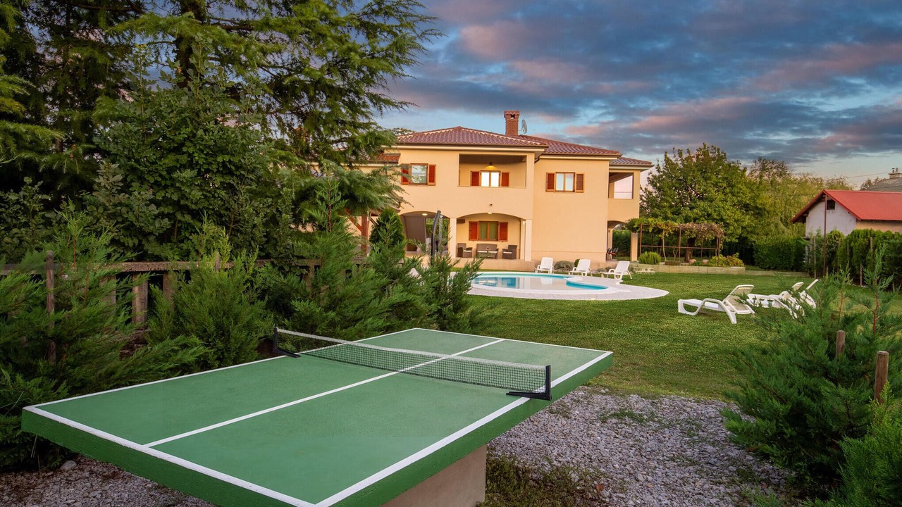 Photo of Outdoor in Sarsoni