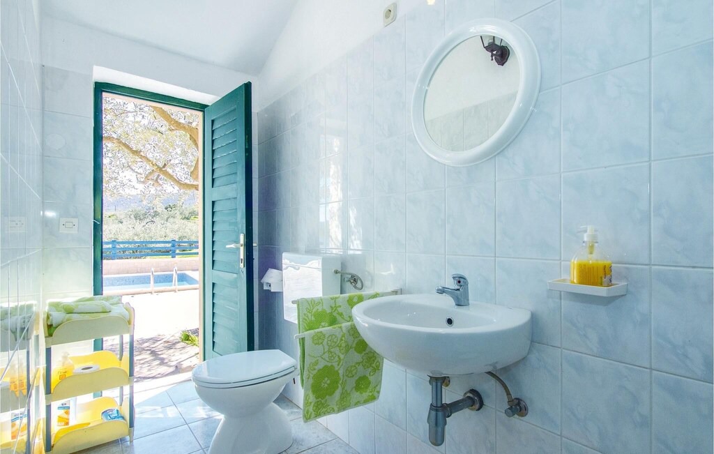 Photo of Bathroom in Pucisca