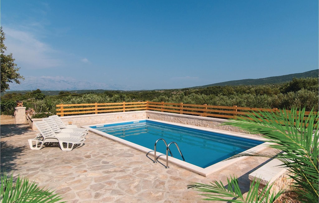 Photo of Outdoor in Pucisca