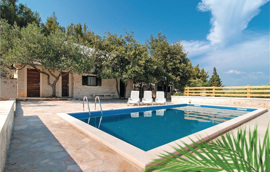 Photo of Outdoor in Pucisca