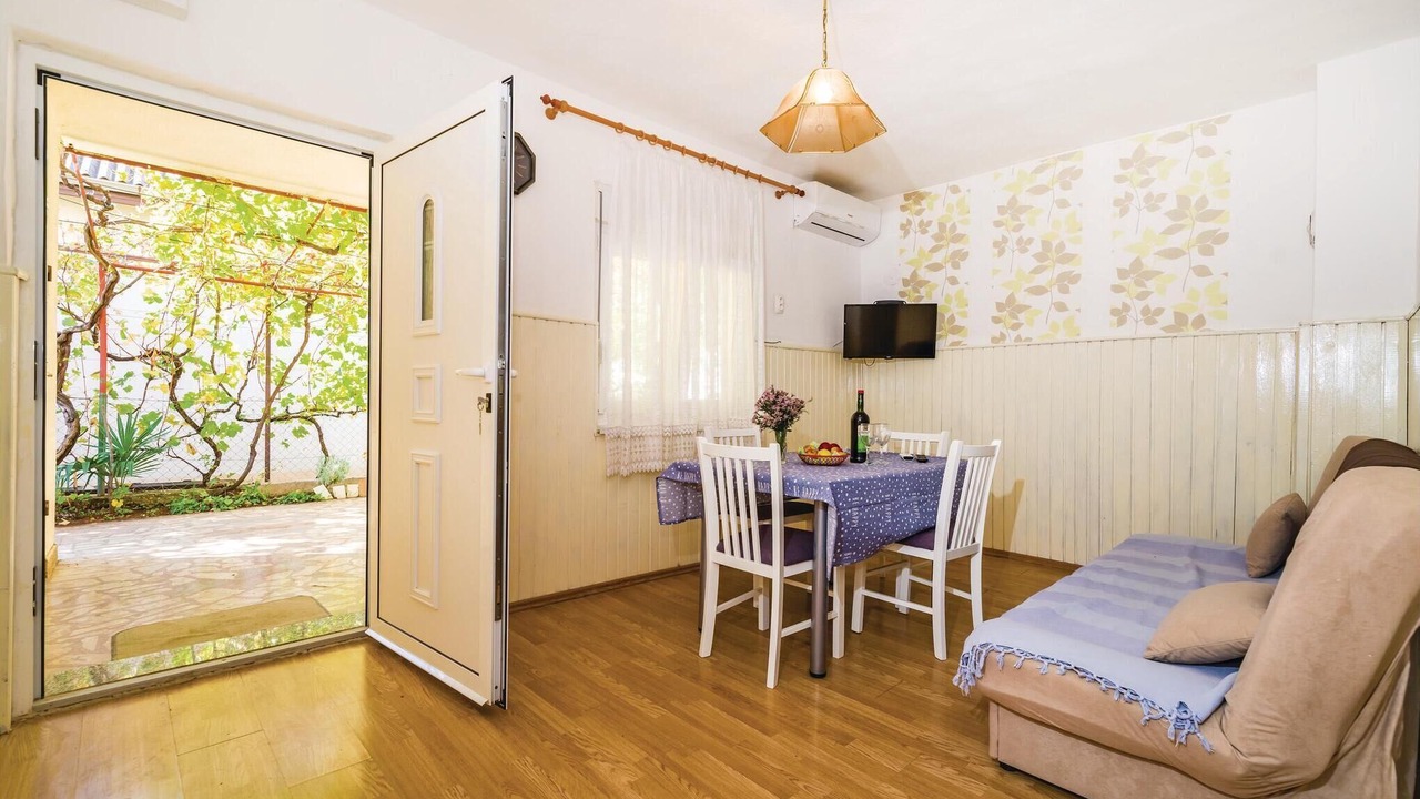 Photo of Bedroom in Gornji Karin