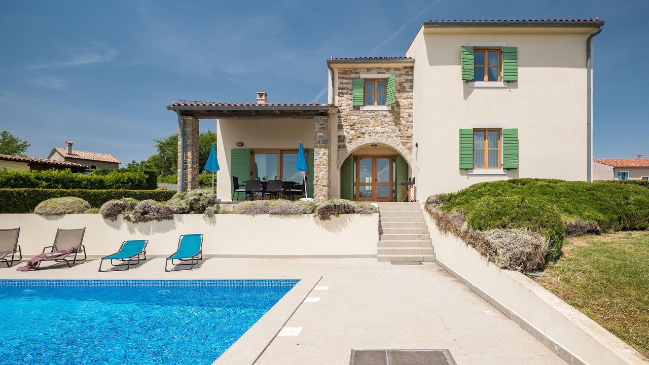 Photo of Outdoor in Baredine