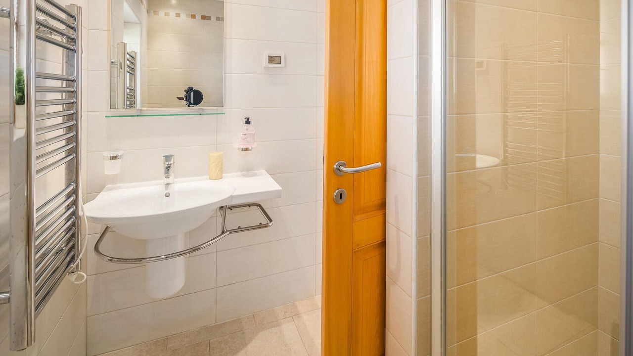 Photo of Bathroom in Baredine
