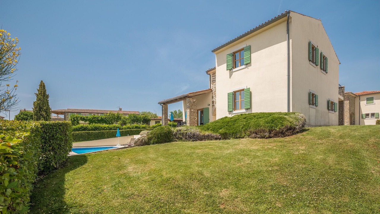 Photo of Outdoor in Baredine